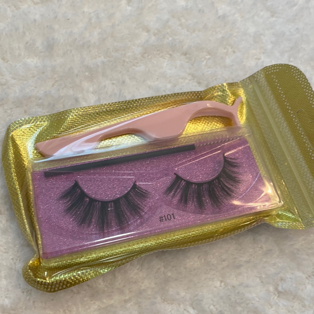 Lashes- PRETTY 😍 101